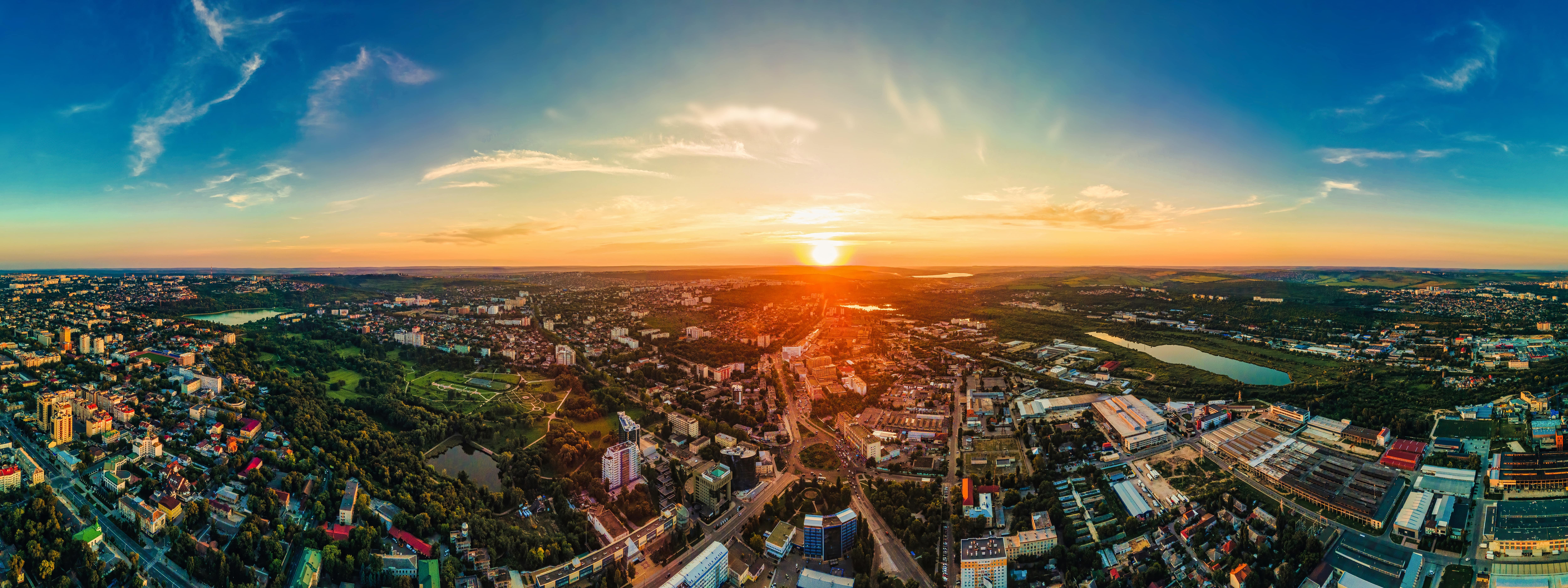 aerial-drone-view-chisinau-downtown-panorama-view-multiple-buildings-roads-parks-min.jpg